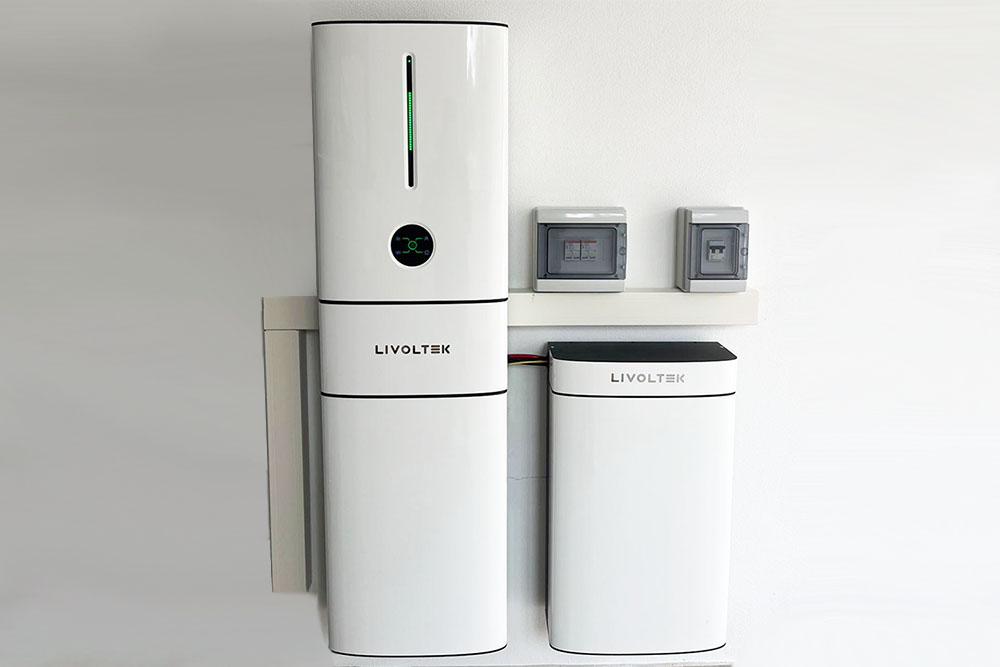 Installazione sistema accumulo livoltek Energisolar sardegna